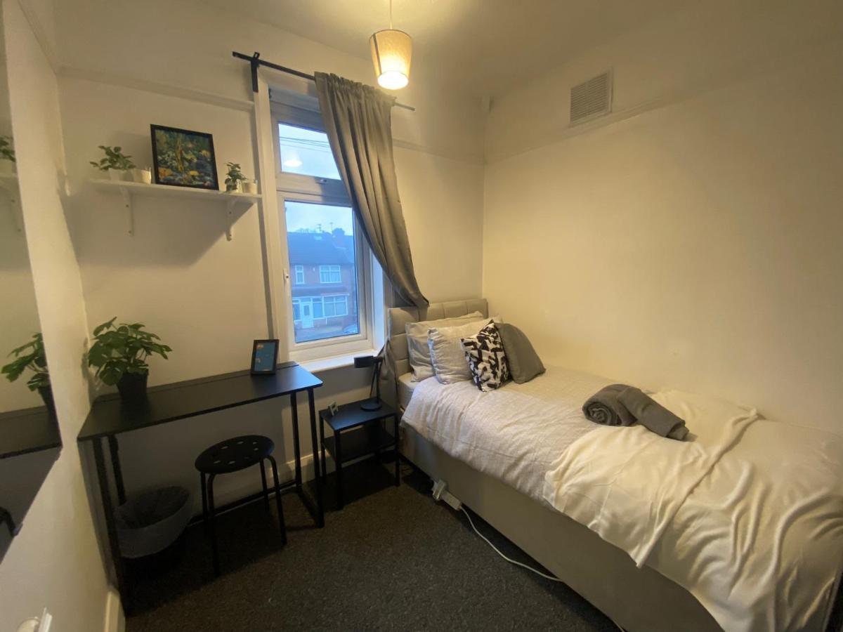 Room 2 Peaceful Stay Near Derby City Centre Exteriör bild